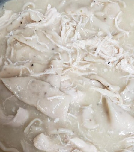 Hampton Foods' Freeze-Dried Chicken and Dumplings! Craving a hearty, home-cooked meal whether you're on-the-go or in the comfort of your own home? The perfect blend of convenience and flavor, wherever your adventures take you. Dive into a warm, savory bowl of Chicken and Dumplings anytime, anywhere.