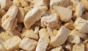 Hampton Foods' Premium Freeze-Dried Chunk Chicken Breast! Are you ready to elevate your dining experience, whether you're on-the-go or at home? Look no further than Hampton Foods' Freeze-Dried Chunk Chicken Breast – the perfect solution for emergency rations, everyday use, hiking, camping, and hunting adventures!