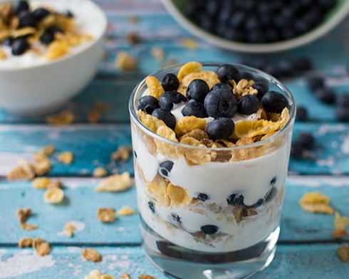 Discover the power of nature with Hampton Foods' Blueberries! Our freeze-dried berries are the perfect way to enjoy the fruit's natural sweetness and nutritious goodness in a convenient, resealable snack bag. Enjoy a handful straight up, or add them to yogurt, salad, ice cream and cereal for a delicious blast of flavor and nutrition.