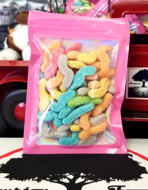 Extra small and extra sweet! Almost half the size of the Mini Neon Gummi Worms, the Tiny Neon Gummi Worms have a SWEET coating instead of sour. Perfect for eating, decorating, or adding as a topping on your favorite frozen treat.