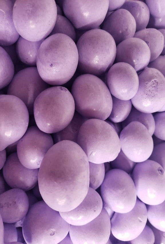 Grape Bombs, Hampton Foods Freeze Dried Salt Water Taffy that is a crispy crunch and full of grape flavor that melts in your mouth like cotton candy. This item comes in a triple sealed, resealable 1.5oz bag.