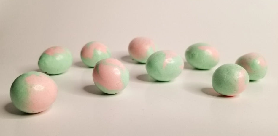 Melon Bombs, Hampton Foods Freeze Dried Taffy has a crispy crunch and is full of watermelon flavor that melts in your mouth. This item comes in a triple sealed 1.4oz bag.